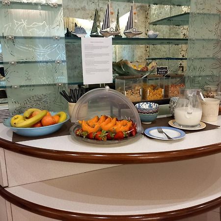 Acasamia Welchome Hotel Rimini Zewnętrze zdjęcie