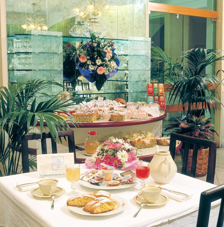 Acasamia Welchome Hotel Rimini Zewnętrze zdjęcie