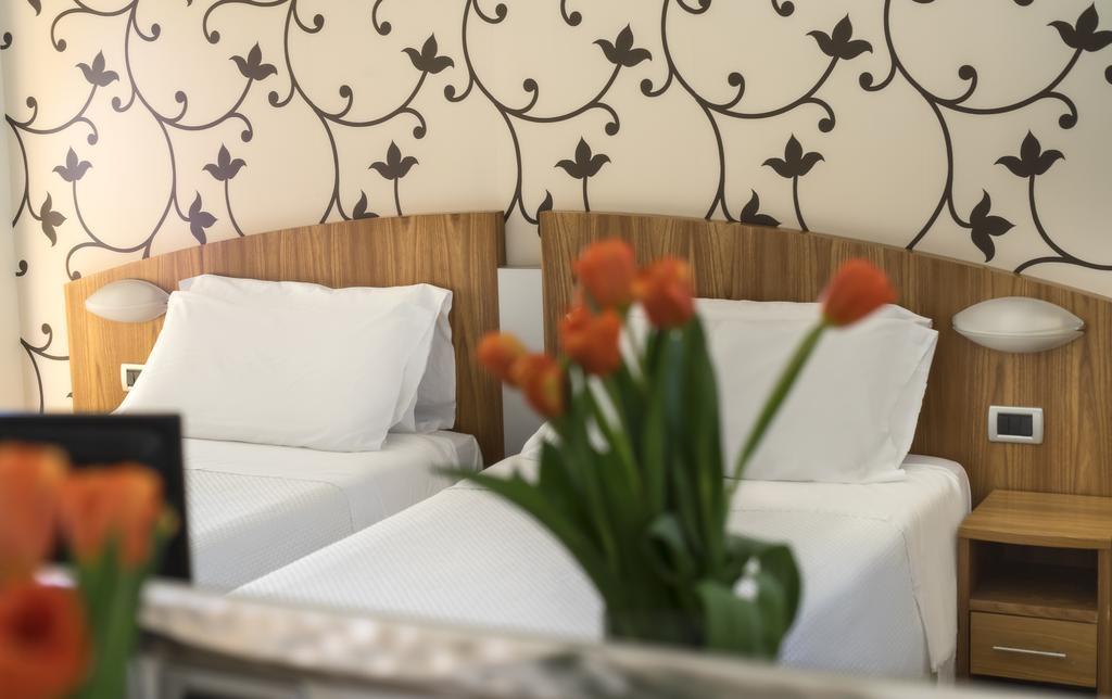 Acasamia Welchome Hotel Rimini Zewnętrze zdjęcie