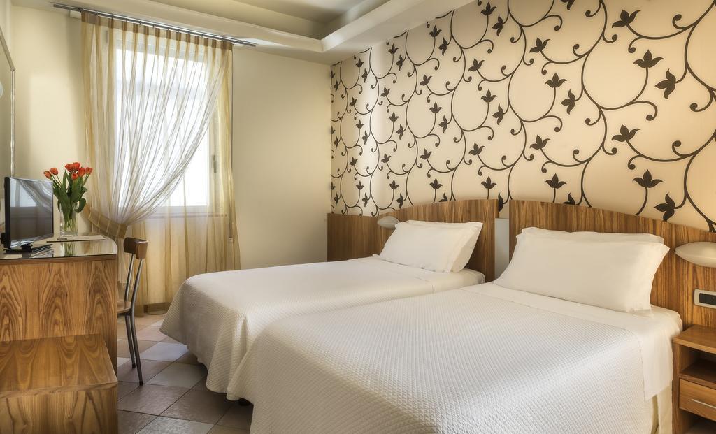 Acasamia Welchome Hotel Rimini Zewnętrze zdjęcie